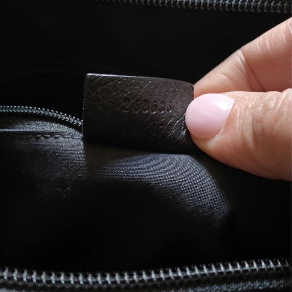 Gucci GG Canvas Abbey Hobo - Picture 5 of 12